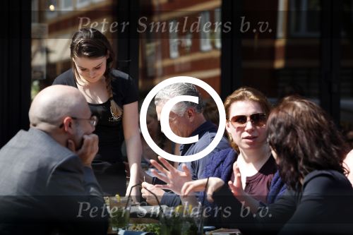 Amsterdam 24 april 2013
Bram Moszkowicz op terras bij le pain et cotidien waar zijn dochter werkt.
Peter Smulders bv