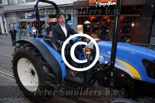 Amsterdam 13 mei 2013
Premiere leve boerenliefde in tuschinski. Cas jansen en Annelieke Bouwers
Peter Smulders bv