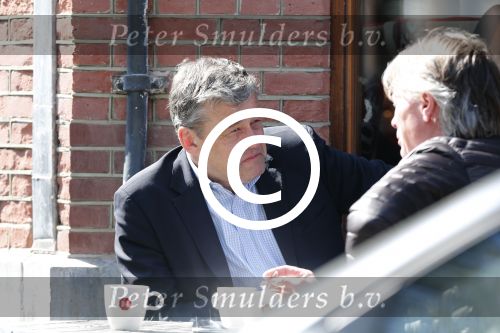 Amsterdam 24 april 2013
Charles Groenhuijsen op terras op de cornelis schuytstraat.
Peter Smulders bv
