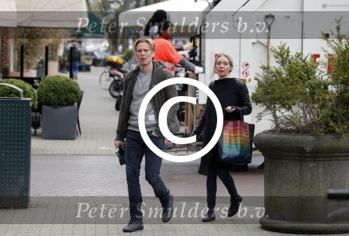 Amsterdam 19 april 2013
Ajax speler Christian Poulsen met zijn vrouw op de cornelis schuytstraat.
Peter Smulders bv