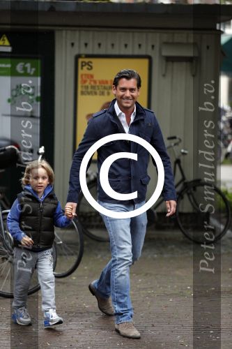 Amsterdam 14 mei 2013
Opening winkel Danie Bles op de cornelis schuytstraat. man en zoon danie Bles
Peter Smulders bv