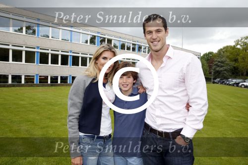 Hilversum 13 mei 2013
Danielle Oerlemans en Tim Visser zijn ambassadeurs van de rugby acadamy .
Peter Smulders bv