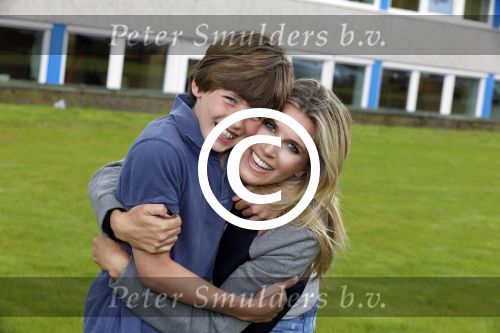 Hilversum 13 mei 2013
Danielle Oerlemans en Tim Visser zijn ambassadeurs van de rugby acadamy .
Peter Smulders bv