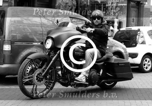 Amsterdam 17 april 2013
Dennis Rugenbregt op zijn Harley Davidson Buddha to Buddha motor.
Peter Smulders bv