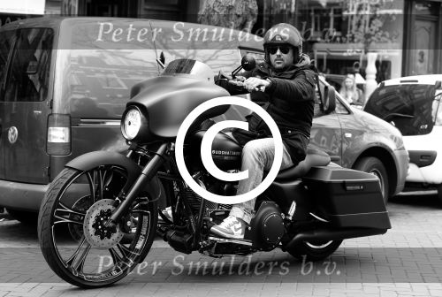 Amsterdam 17 april 2013
Dennis Rugenbregt op zijn Harley Davidson Buddha to Buddha motor.
Peter Smulders bv
