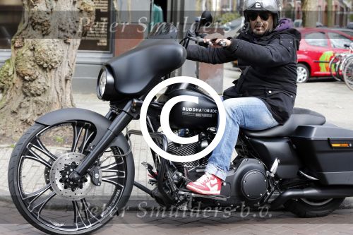 Amsterdam 17 april 2013
Dennis Rugenbregt op zijn Harley Davidson Buddha to Buddha motor.
Peter Smulders bv