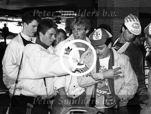 Eindhoven-Madrid, 6 April 1988 De memorabele wedstrijd van Real Madrid-PSV met het doelpunt van Edwin Linskens, eindstand 1-1

Foto Peter Smulders BV