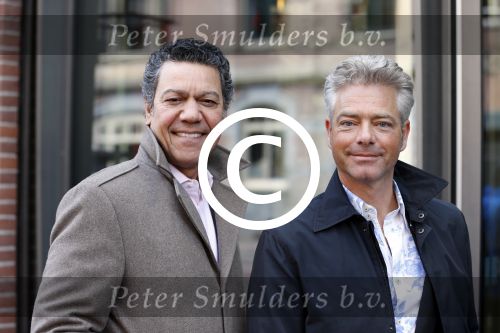 Amsterdam 28 april 2013
Premiere John v Eerd in het nieuwe de la mar theater. Frank Sanders met kennis
Peter Smulders bv