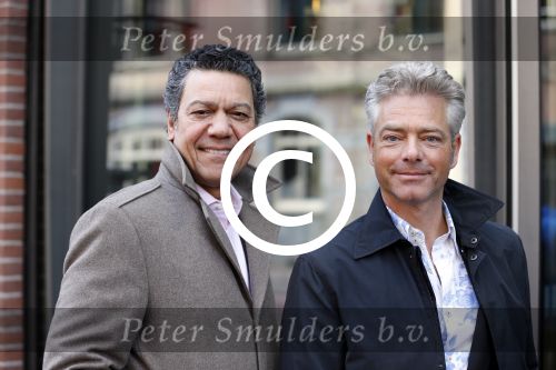 Amsterdam 28 april 2013
Premiere John v Eerd in het nieuwe de la mar theater. Frank Sanders met kennis
Peter Smulders bv