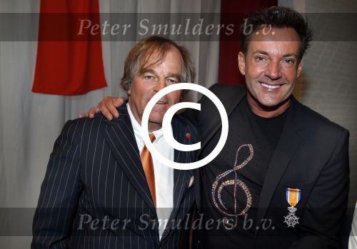 Aalsmeer 26 april 2013
Gerard Joling krijgt uit handen van de burgemeester van Aalsmeer een koninklijke onderscheiding (lintje). Gerard met jan v Doorn en Patricia Paay
Peter Smulders bv