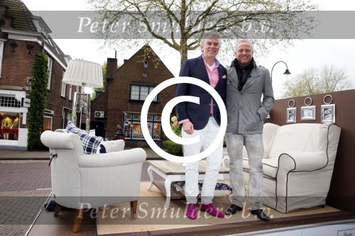 Laren 10 mei 2013
Gordon opent nieuwe riviera Maison winkel samen met Henk Teunissen ( eigenaar)
Peter Smulders bv