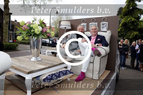 Laren 10 mei 2013
Gordon opent nieuwe riviera Maison winkel samen met Henk Teunissen ( eigenaar)
Peter Smulders bv