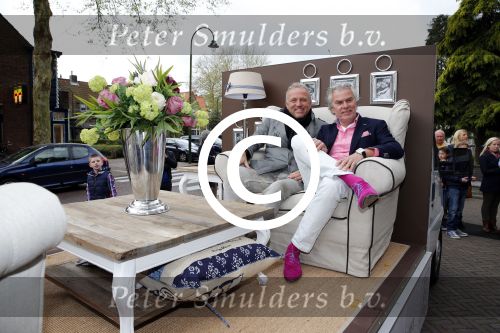 Laren 10 mei 2013
Gordon opent nieuwe riviera Maison winkel samen met Henk Teunissen ( eigenaar)
Peter Smulders bv