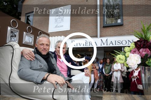 Laren 10 mei 2013
Gordon opent nieuwe riviera Maison winkel samen met Henk Teunissen ( eigenaar)
Peter Smulders bv