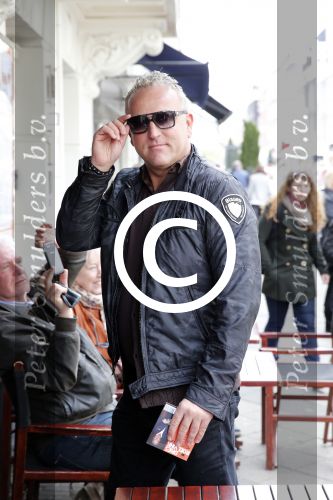 Amsterdam 27 april 2013
Gordon op de pc hooftstraat.
Peter Smulders bv