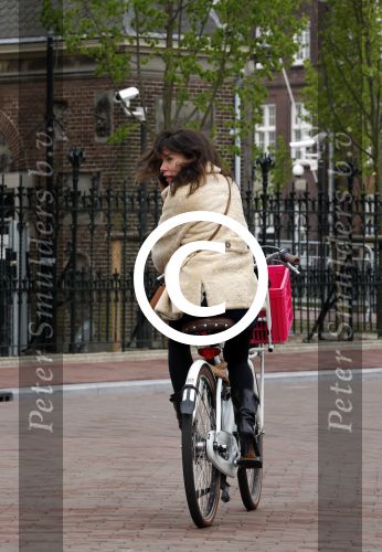 Amsterdam 13 mei 2013
Halina Reijn op de fiets 
Peter Smulders bv