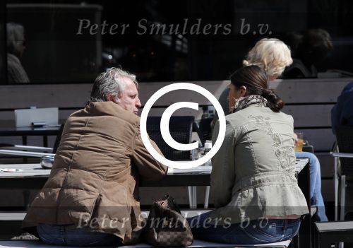 Amsterdam 28 april 2013
Hans en Shanna Breukhoven op terras
Peter Smulders bv
