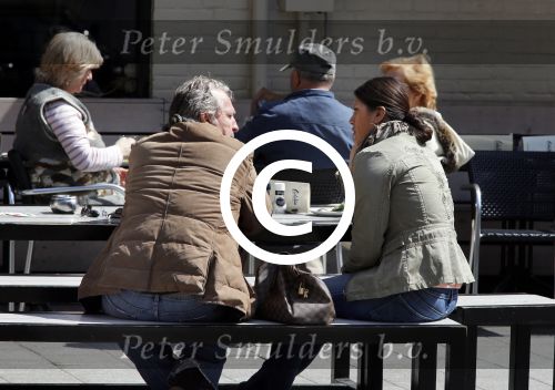 Amsterdam 28 april 2013
Hans en Shanna Breukhoven op terras
Peter Smulders bv