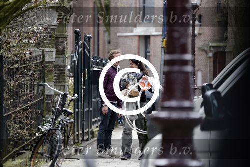 Amsterdam 19 april 2013
Isa Hoes met een vriend/kennis die haar naar huis brengt.
Peter Smulders bv