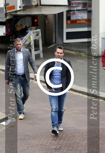 Aalsmeer 26 april 2013
Gerard Joling krijgt uit handen van de burgemeester van Aalsmeer een koninklijke onderscheiding (lintje). Jeroen v d Boom
Peter Smulders bv