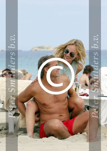 Ibiza 8 mei 2013
John Ewbank met zijn vriendin Kelly Weekers op ibiza.
Peter Smulders bv
