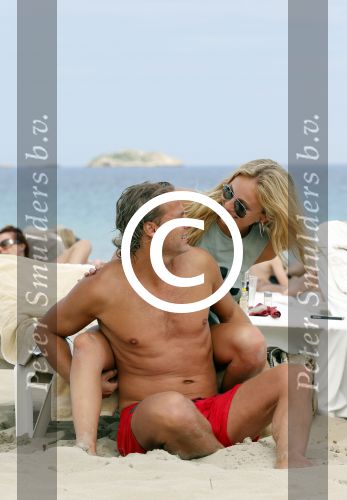 Ibiza 8 mei 2013
John Ewbank met zijn vriendin Kelly Weekers op ibiza.
Peter Smulders bv