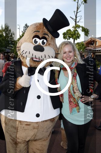 Harderwijk 14 mei 2013
Premiere nieuwe show in het dolfinarium. Kaylee v Starrenburg
Peter Smulders bv