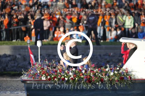 Amsterdam, 30 april 2013
Inhuldiging Koning Willem Alexander en Koningin Maxima
Met de boot rondvaren op de Ijssel
Foto Peter Smulders BV
