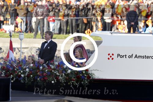 Amsterdam, 30 april 2013
Inhuldiging Koning Willem Alexander en Koningin Maxima
Met de boot rondvaren op de Ijssel
Foto Peter Smulders BV