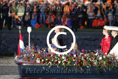 Amsterdam, 30 april 2013
Inhuldiging Koning Willem Alexander en Koningin Maxima
Met de boot rondvaren op de Ijssel
Foto Peter Smulders BV