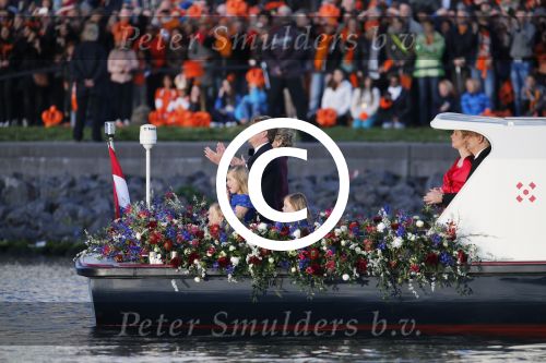 Amsterdam, 30 april 2013
Inhuldiging Koning Willem Alexander en Koningin Maxima
Met de boot rondvaren op de Ijssel
Foto Peter Smulders BV