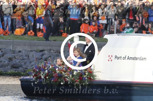 Amsterdam, 30 april 2013
Inhuldiging Koning Willem Alexander en Koningin Maxima
Met de boot rondvaren op de Ijssel
Foto Peter Smulders BV