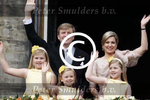 Amsterdam, 30 april 2013
Inhuldiging Koning Willem Alexander en Koningin Maxima
met hun kinderen op het bordes
Foto Peter Smulders BV