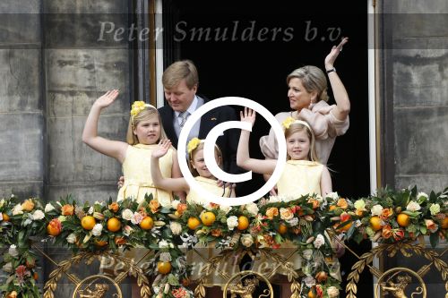 Amsterdam, 30 april 2013
Inhuldiging Koning Willem Alexander en Koningin Maxima
met hun kinderen op het bordes
Foto Peter Smulders BV