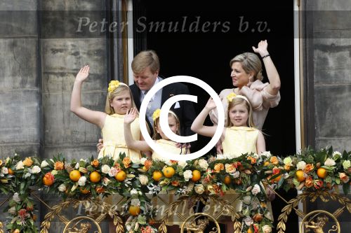 Amsterdam, 30 april 2013
Inhuldiging Koning Willem Alexander en Koningin Maxima
met hun kinderen op het bordes
Foto Peter Smulders BV