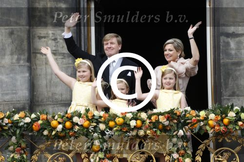 Amsterdam, 30 april 2013
Inhuldiging Koning Willem Alexander en Koningin Maxima
met hun kinderen op het bordes
Foto Peter Smulders BV