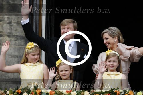 Amsterdam, 30 april 2013
Inhuldiging Koning Willem Alexander en Koningin Maxima
met hun kinderen op het bordes
Foto Peter Smulders BV
