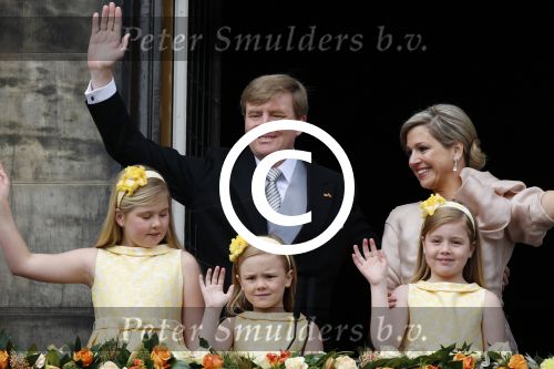 Amsterdam, 30 april 2013
Inhuldiging Koning Willem Alexander en Koningin Maxima
met hun kinderen op het bordes
Foto Peter Smulders BV