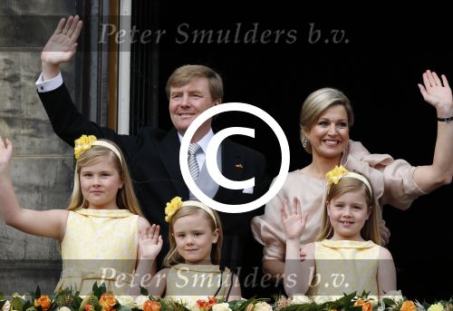 Amsterdam, 30 april 2013
Inhuldiging Koning Willem Alexander en Koningin Maxima
met hun kinderen op het bordes
Foto Peter Smulders BV