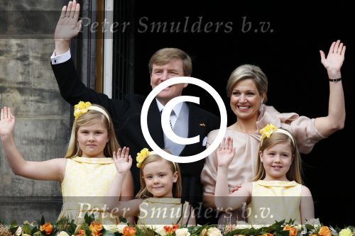 Amsterdam, 30 april 2013
Inhuldiging Koning Willem Alexander en Koningin Maxima
met hun kinderen op het bordes
Foto Peter Smulders BV