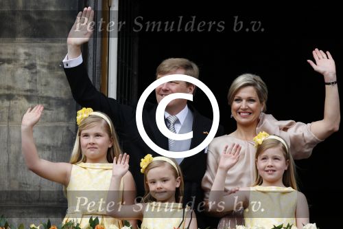 Amsterdam, 30 april 2013
Inhuldiging Koning Willem Alexander en Koningin Maxima
met hun kinderen op het bordes
Foto Peter Smulders BV