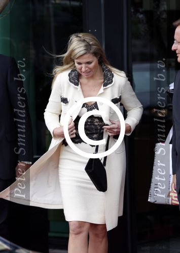 Amsterdam 15 mei 2013
Koningin Maxima verlaat het movenpick hotel.
Peter Smulders bv