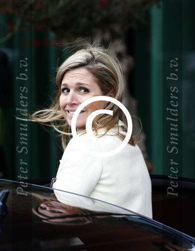 Amsterdam 15 mei 2013
Koningin Maxima verlaat het movenpick hotel.
Peter Smulders bv