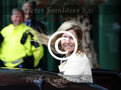 Amsterdam 15 mei 2013
Koningin Maxima verlaat het movenpick hotel.
Peter Smulders bv