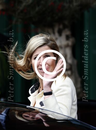Amsterdam 15 mei 2013
Koningin Maxima verlaat het movenpick hotel.
Peter Smulders bv