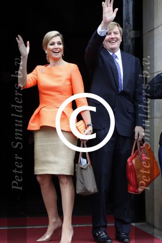 Amsterdam 16 mei 2013
Koningin Maxima en Koning Willem Alexander bij uitreiking appeltjes van Oranje op het paleijs op de dam
Peter Smulders bv