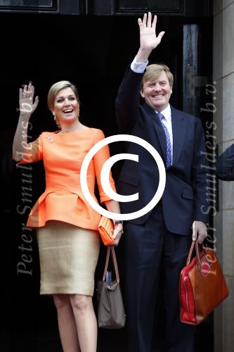 Amsterdam 16 mei 2013
Koningin Maxima en Koning Willem Alexander bij uitreiking appeltjes van Oranje op het paleijs op de dam
Peter Smulders bv
