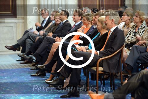 Amsterdam 16 mei 2013
Prinses  Beatrix Koning Willem Alexander en Koningin Maxima bij uitreiking appeltjes van Oranje op het paleijs op de dam
Peter Smulders bv