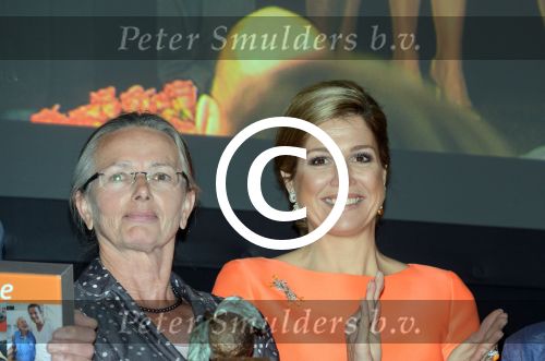 Amsterdam 16 mei 2013
Prinses  Beatrix Koning Willem Alexander en Koningin Maxima bij uitreiking appeltjes van Oranje op het paleijs op de dam
Peter Smulders bv