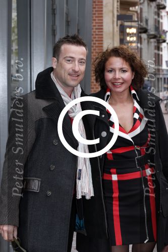 Amsterdam 28 april 2013
Premiere John v Eerd in het nieuwe de la mar theater. Maaike Widdershoven met man
Peter Smulders bv